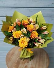 Букет цветов из:  Альстромерии и Розы в Благовещенской