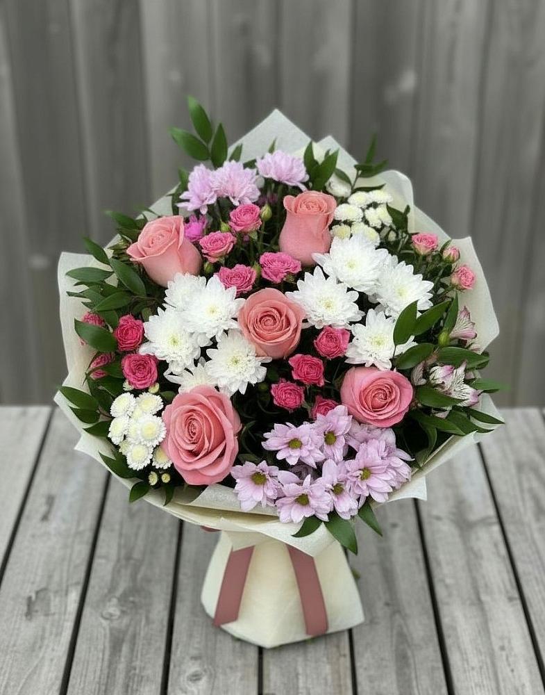 Букет цветов из: Альстромерии, Гвоздики, Розы и Хризантемы в Благовещенской
