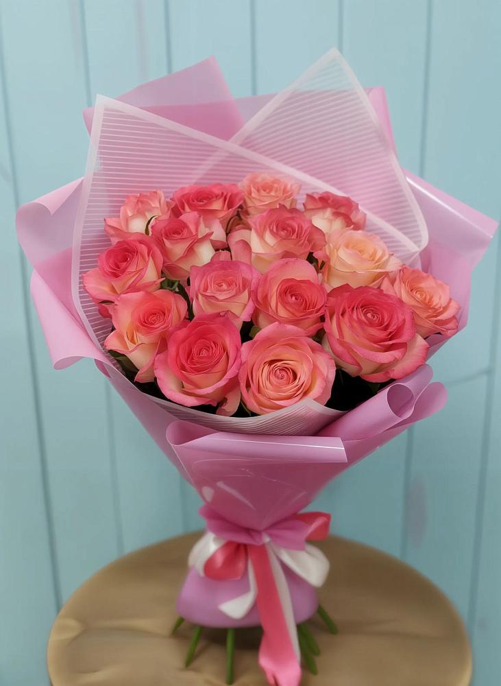 Букет 15 Розовых роз Равель в Благовещенской