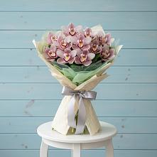 Букет цветов из:  Орхидеи и Розы в Благовещенской