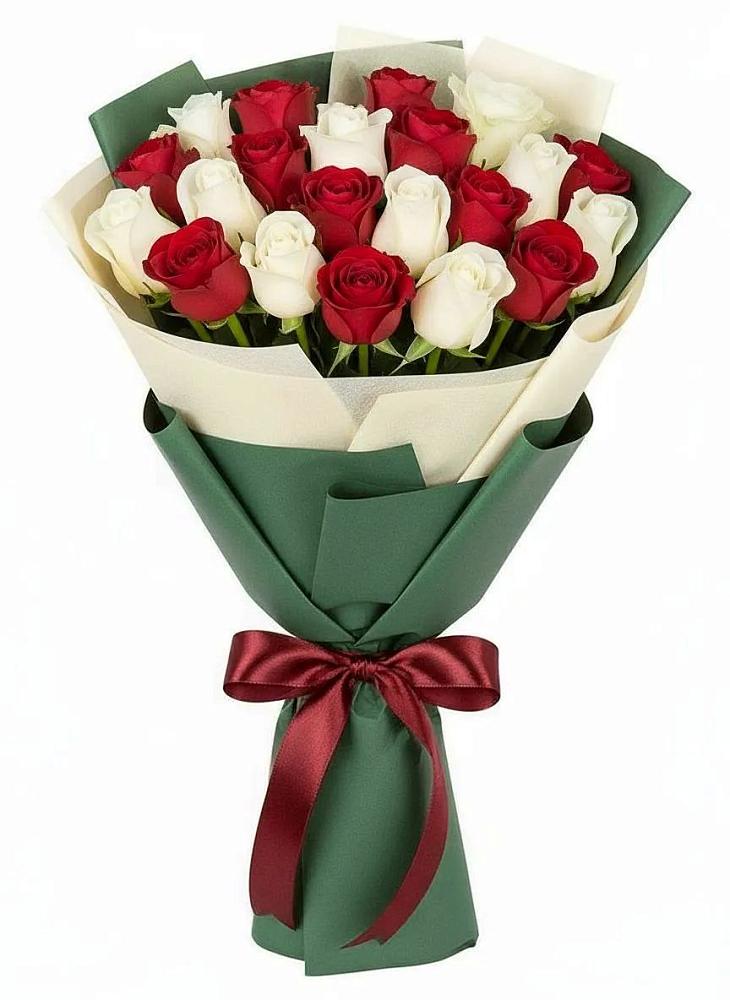 Букет Микс из красных и белых роз в Благовещенской