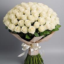 Букет 101 беля роза Белоснежка в Благовещенской