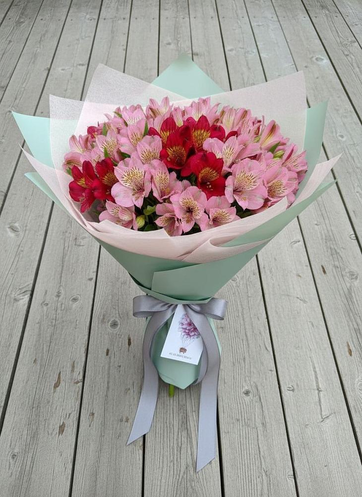 Букет цветов из: Альстромерии в Благовещенской