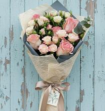 Букет цветов из:  Розы в Благовещенской