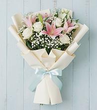 Букет цветов из:  Лилии в Благовещенской