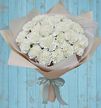 Букет цветов из:  Гвоздики в Благовещенской